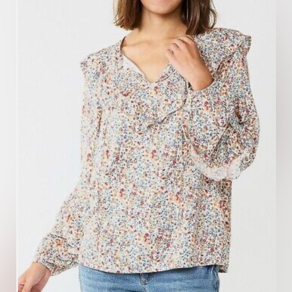 💥Very J  Ruffle Floral Print Bell Sleeve Blouse Multicolor M - Picture 1 of 9